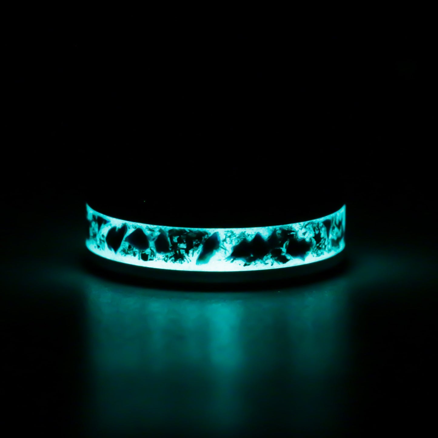 Black Emerald - Tungsten ring with meteorite