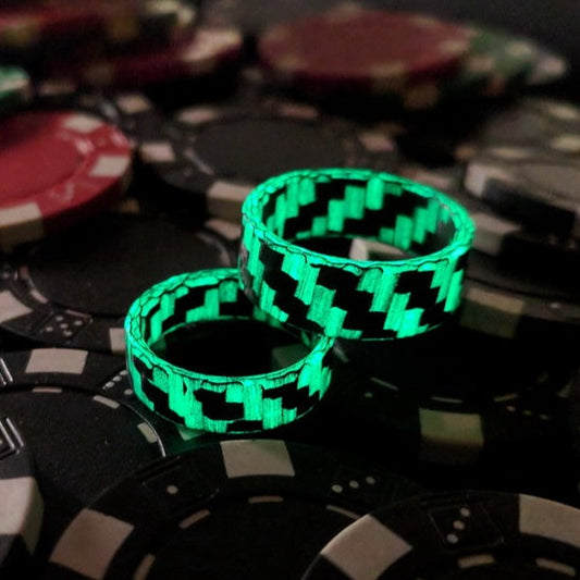 Two Ultralight Glowing Carbon Fiber Ring On Poker Chips