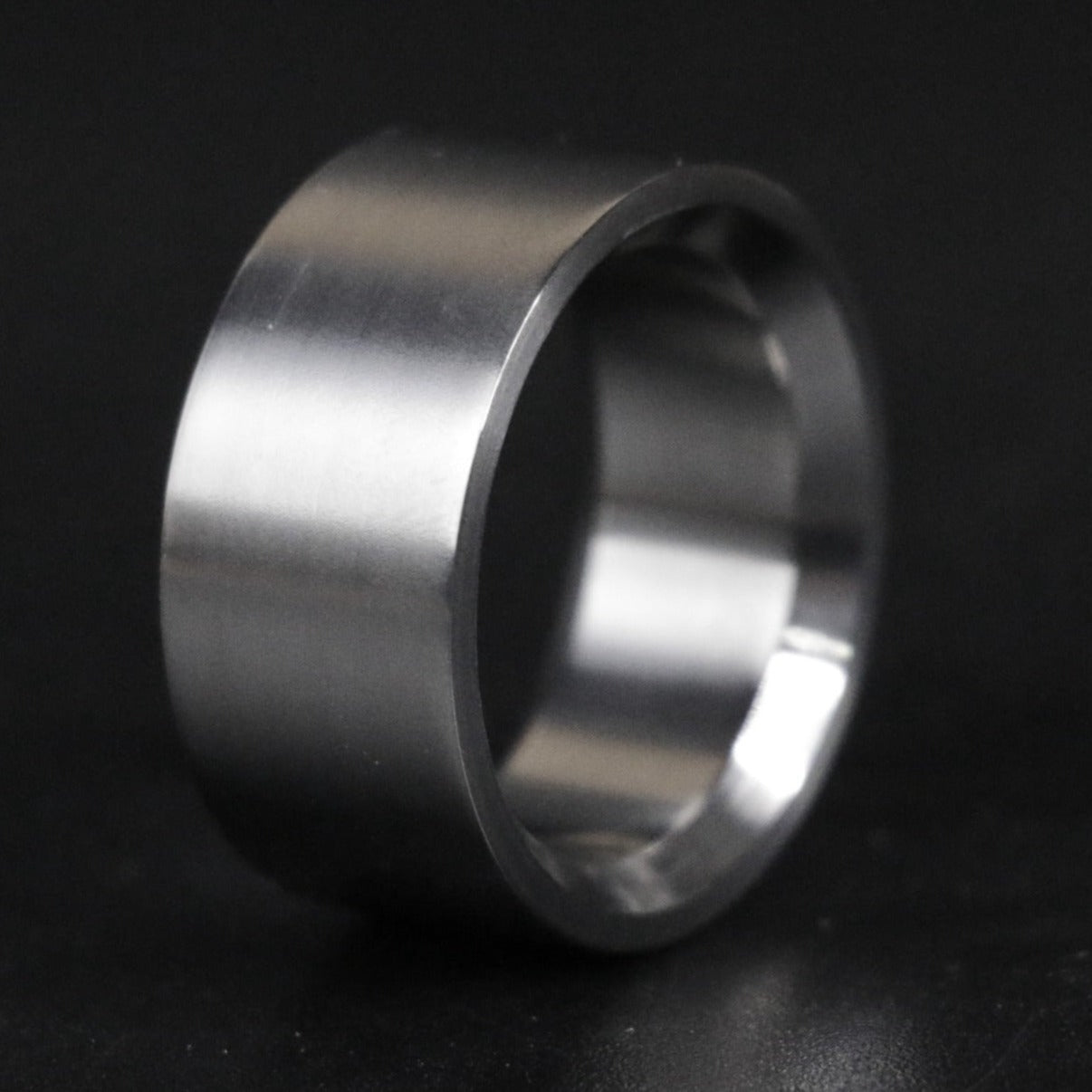 Custom Flat Top Titanium Band – Apex Bands